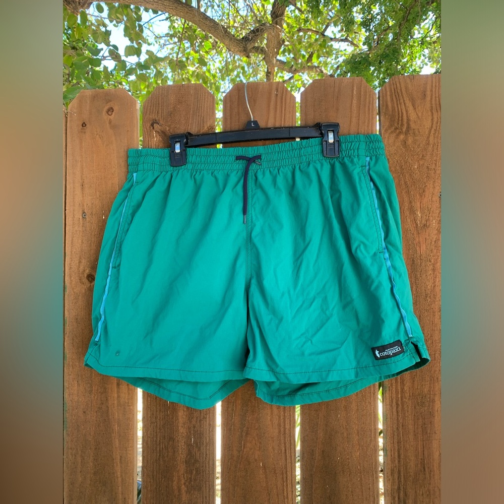 Cotopaxi shorts size XL.